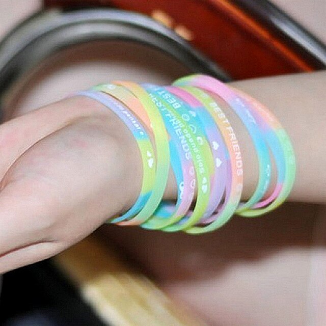 Making Friendship Bracelets with Friends | Small Online Class for Ages 8-13